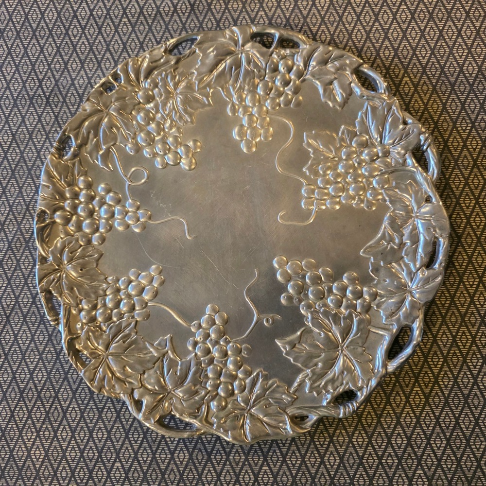 Arthur Court 1995 Grape Vine Aluminum Round Serving Tray Platter 12 Inch